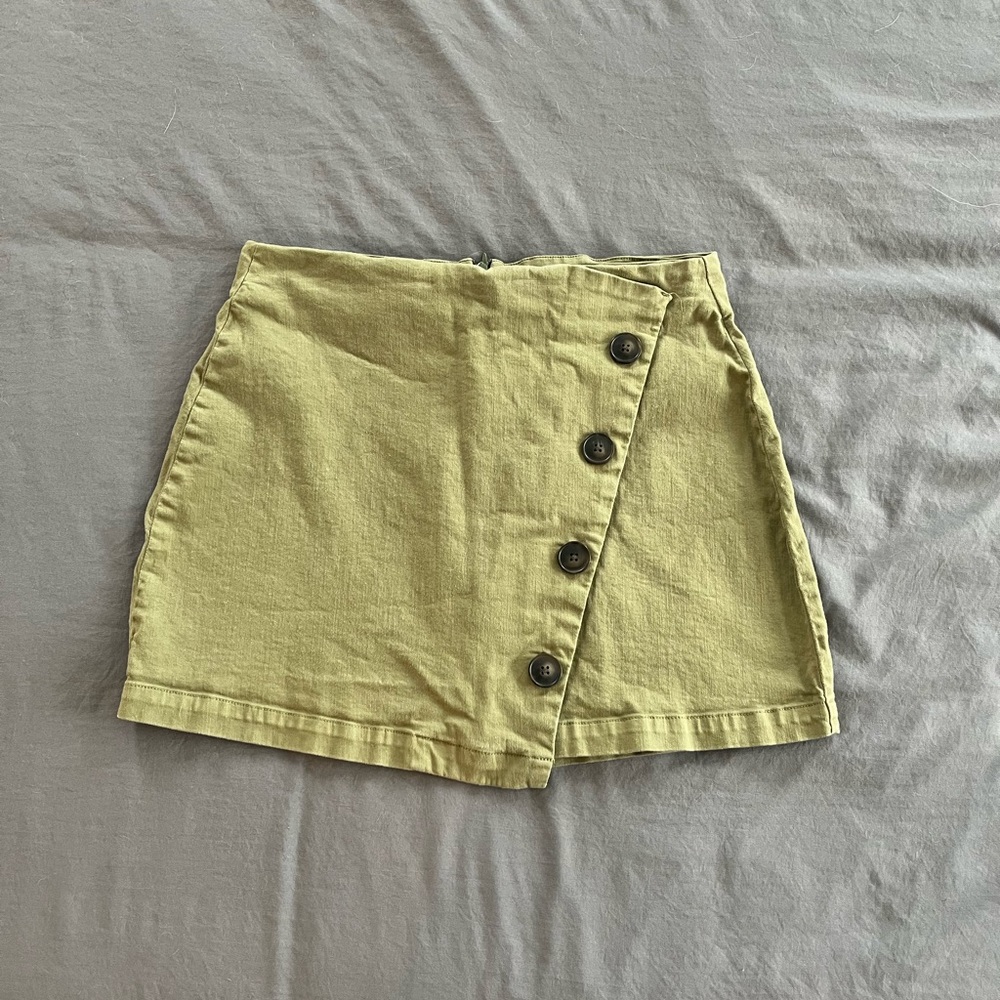 Green skirt - size M